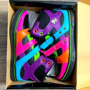 Vlado Size 8 Color Block Sneakers